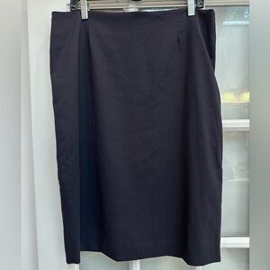 Barneys New York Virgin Wool Classic Dark Navy Pinstripe Pencil Skirt Size 12 US